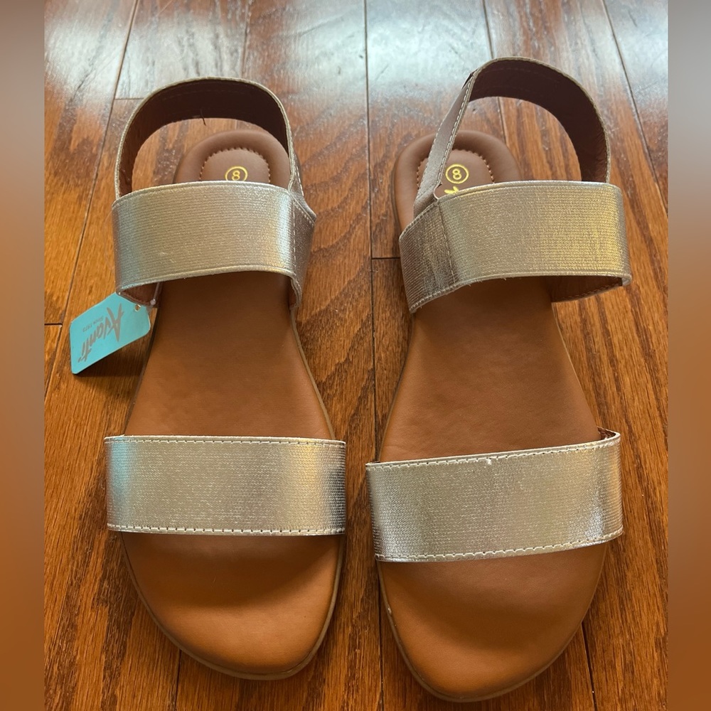 NEW silver strappy comfortable sandals